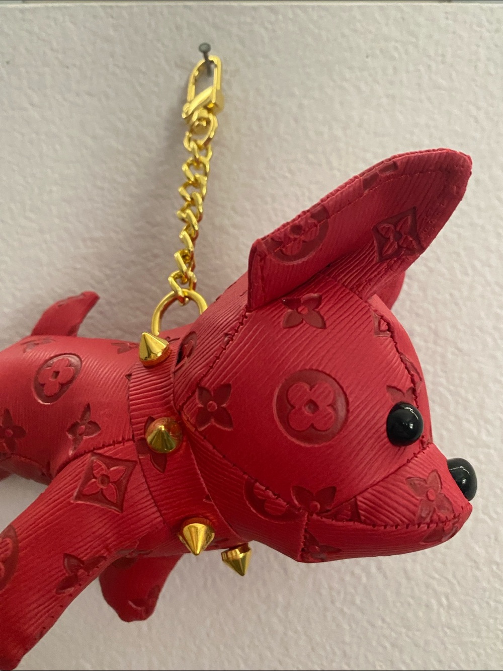 Designer-Inspired Red Dog Keychain Charm - Picture 3 of 3